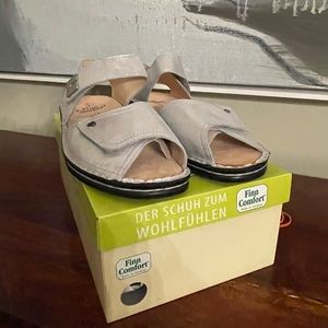 Finn Comfort Luxor Stone Sandals Size US 10